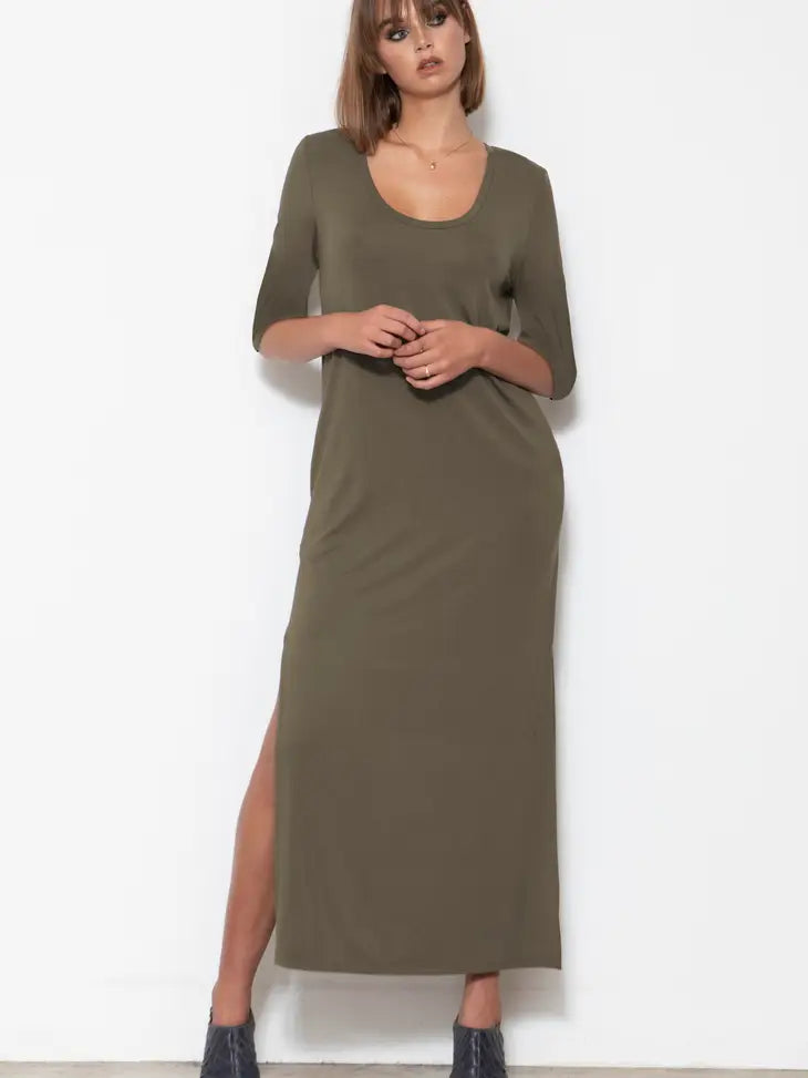 Scoop-Neck 3/4-Sleeve Dress