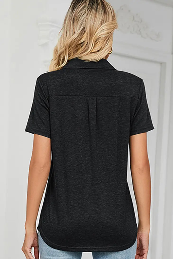 SHORT SLEEVE POCKET COLLAR TOP